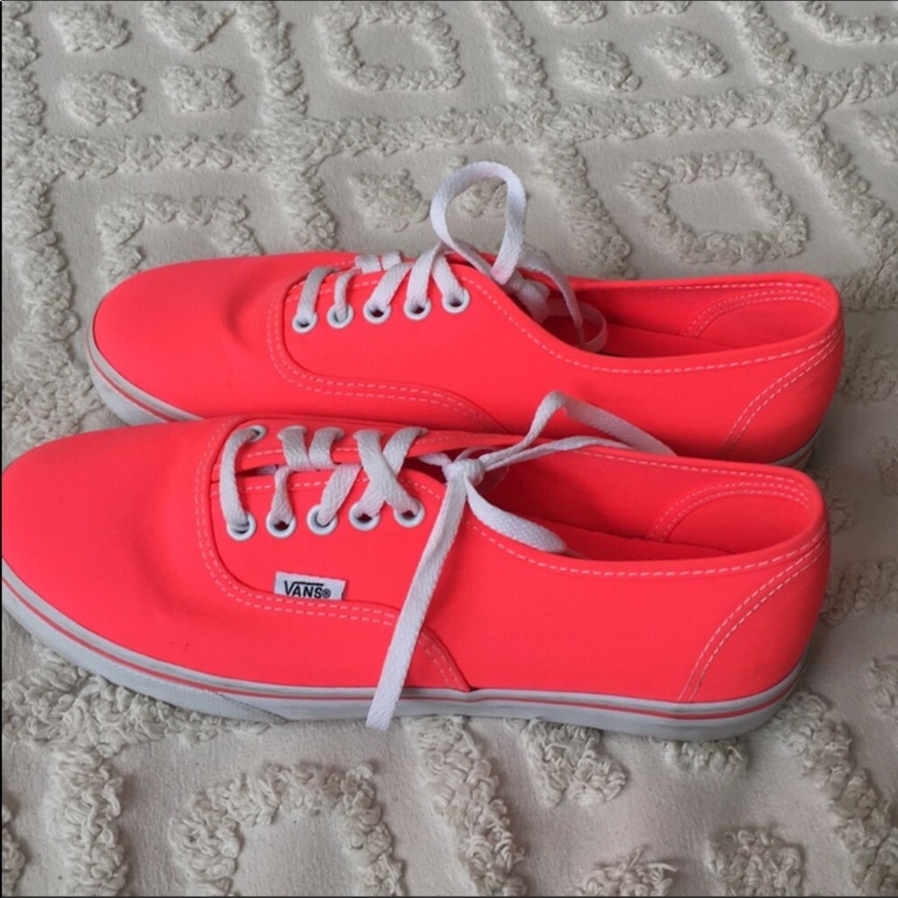 Vans bright coral size 7